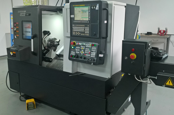 Нов хоризонтален струг Doosan Lynx за Хидроказ