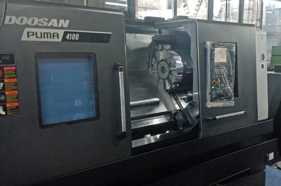 Хоризонтален стругов център Doosan PUMA 4100 за „КПЗ” АД