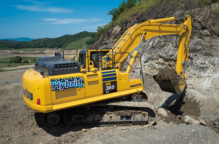 Новият хибриден багер Komatsu HB365LC-3 спечели златен медал от Международен технически панаир 2016
