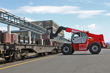 Телехендлер Manitou MHT10130 за "М-Транс" ЕООД
