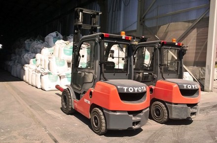 Още два мотокара Toyota достави Евромаркет Кари  за Агрополихим АД
