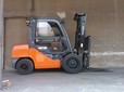 Евромаркет Кари АД достави два броя мотокари Toyota 3.5 тона 
